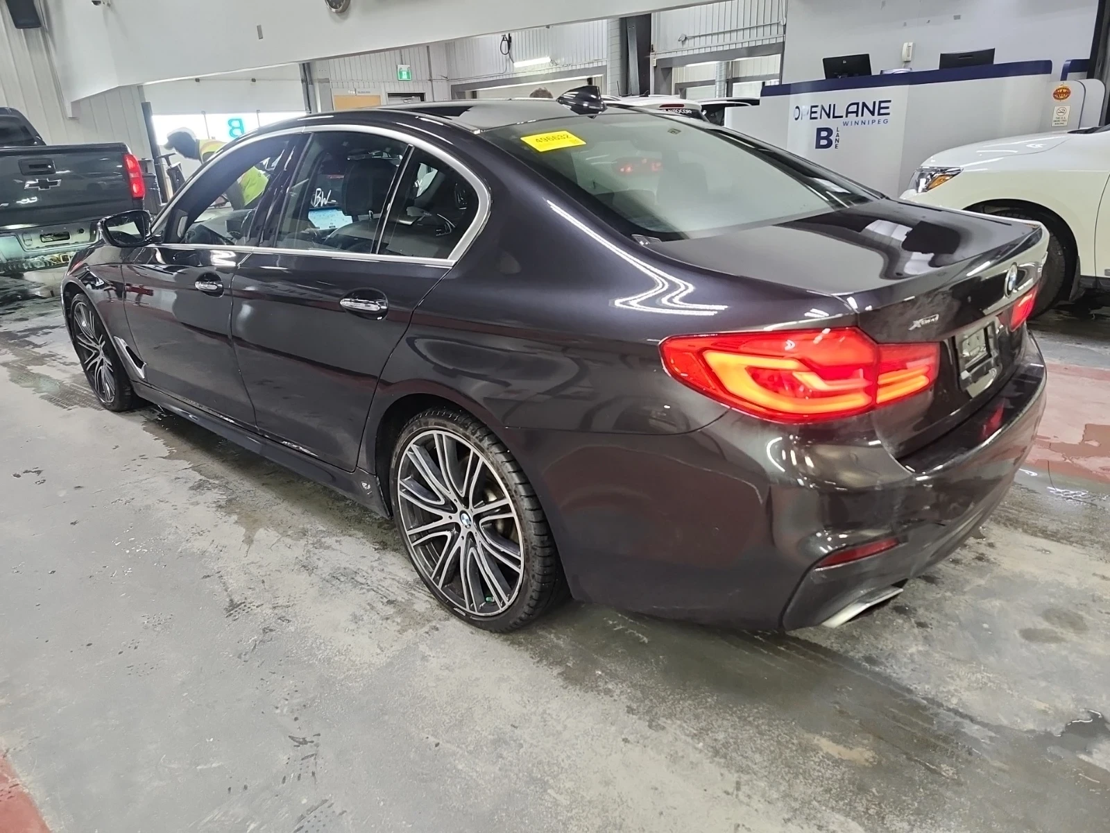 BMW 540 M-Pack* H&K* Масаж* Обдухване, снимка 4 - Автомобили и джипове - 53899054
