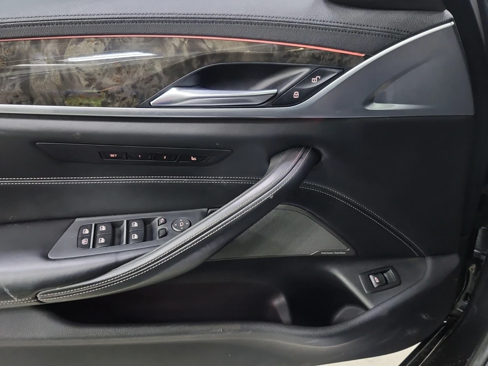 BMW 540 M-Pack* H&K* Масаж* Обдухване, снимка 11 - Автомобили и джипове - 53899054