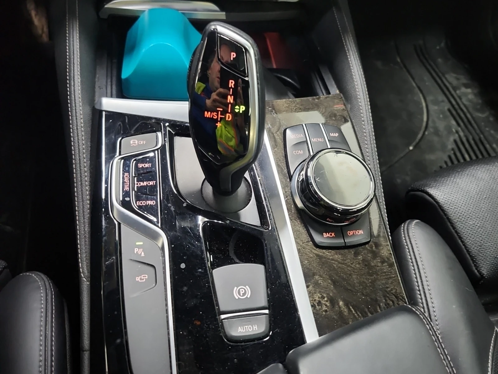 BMW 540 M-Pack* H&K* Масаж* Обдухване, снимка 10 - Автомобили и джипове - 53899054