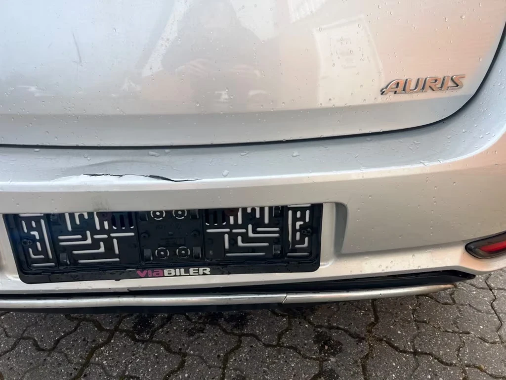 Toyota Auris Comfort 1.2 benzin 116ps DK, снимка 4 - Автомобили и джипове - 54153576