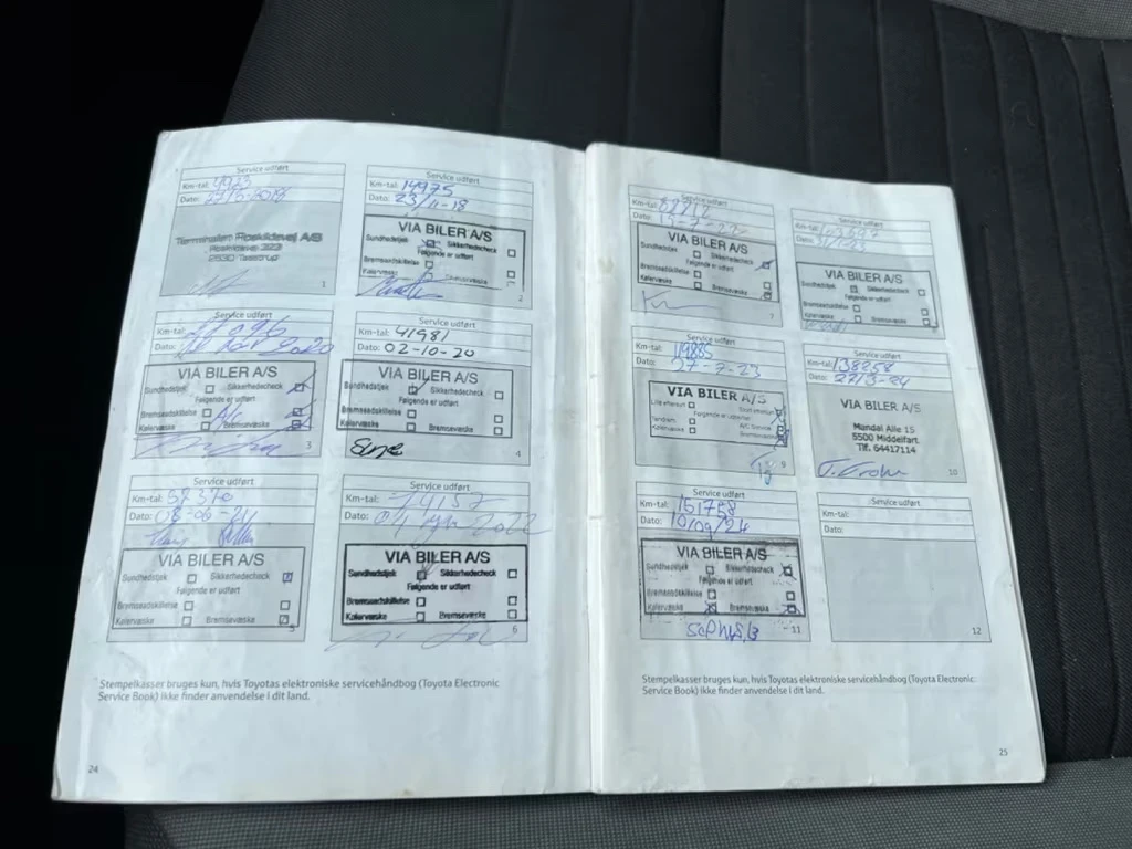 Toyota Auris Comfort 1.2 benzin 116ps DK, снимка 10 - Автомобили и джипове - 54153576