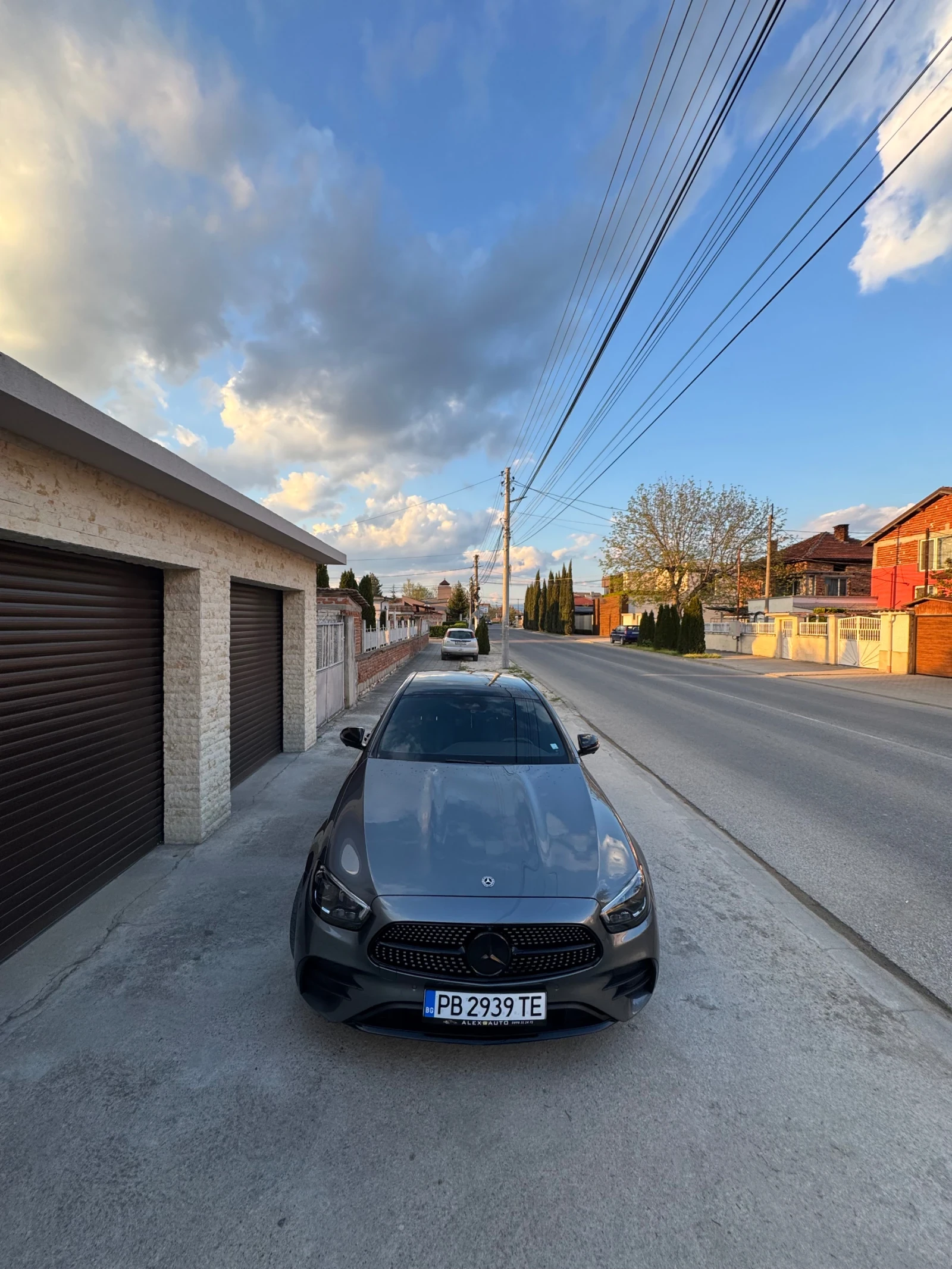 Mercedes-Benz E 300, снимка 2 - Автомобили и джипове - 54246485