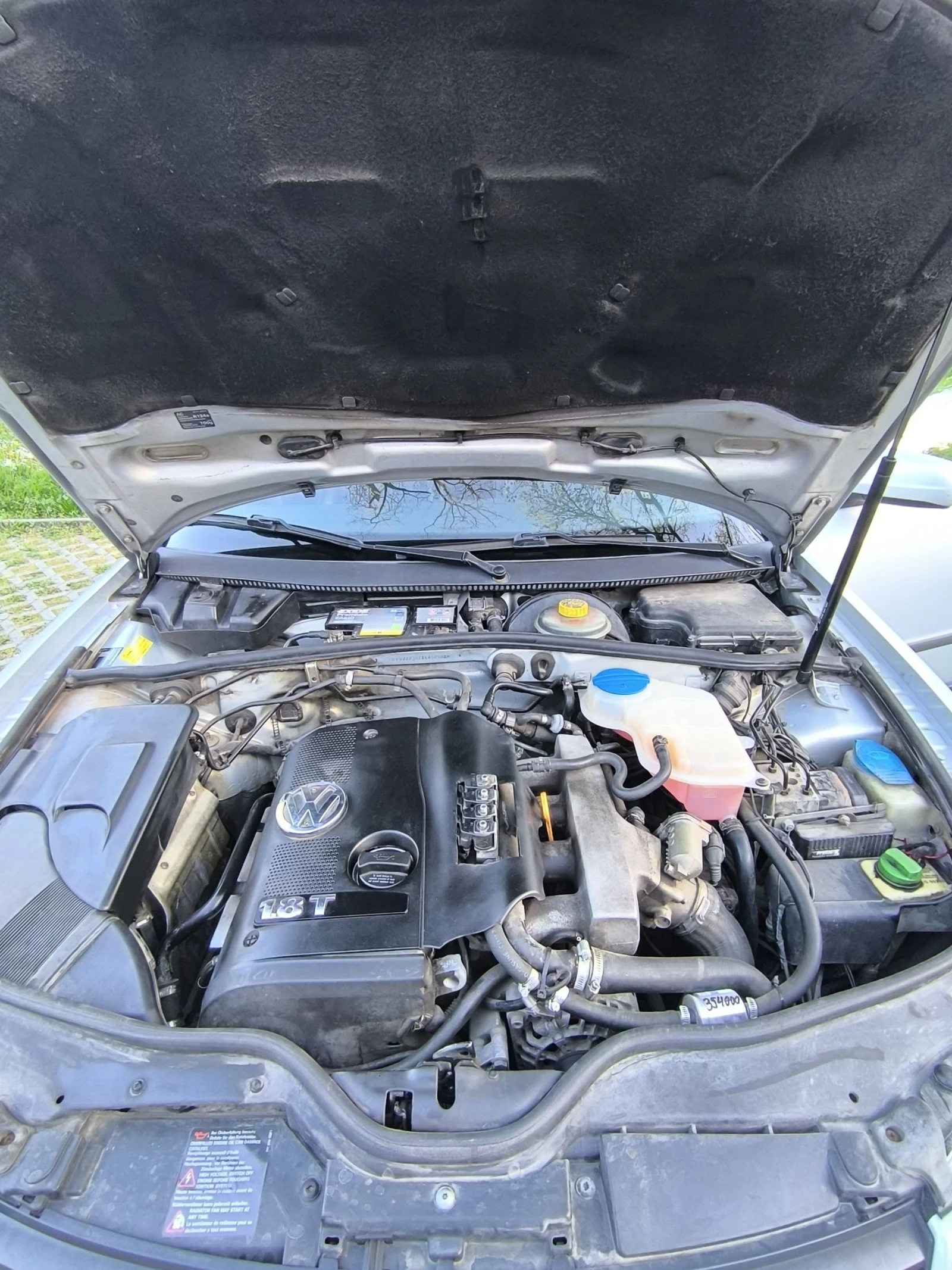 VW Passat 1.8 Т Газ/Бензин , снимка 15 - Автомобили и джипове - 54351124