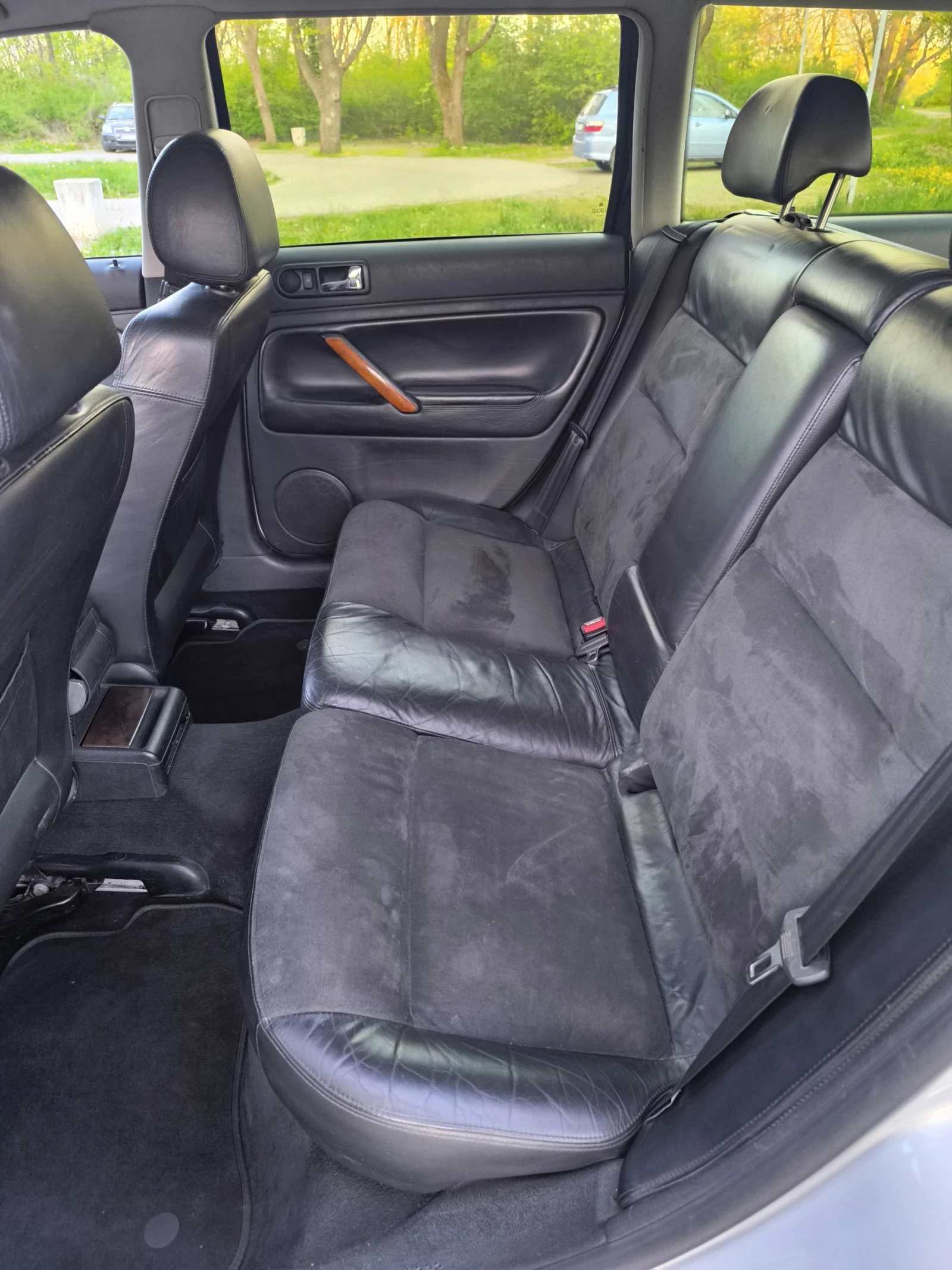 VW Passat 1.8 Т Газ/Бензин , снимка 11 - Автомобили и джипове - 54351124