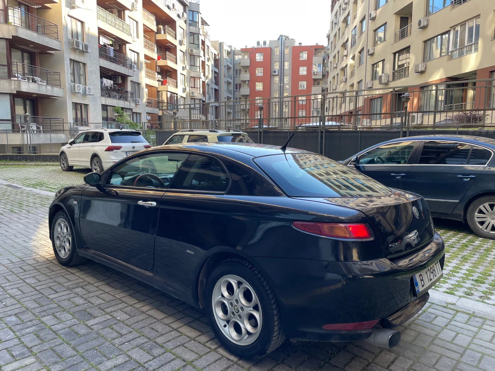 Alfa Romeo Gt 1.8 Twin Spark Bertone, 2 КОМПЛЕКТА НОВИ ГУМИ, снимка 6 - Автомобили и джипове - 54454579