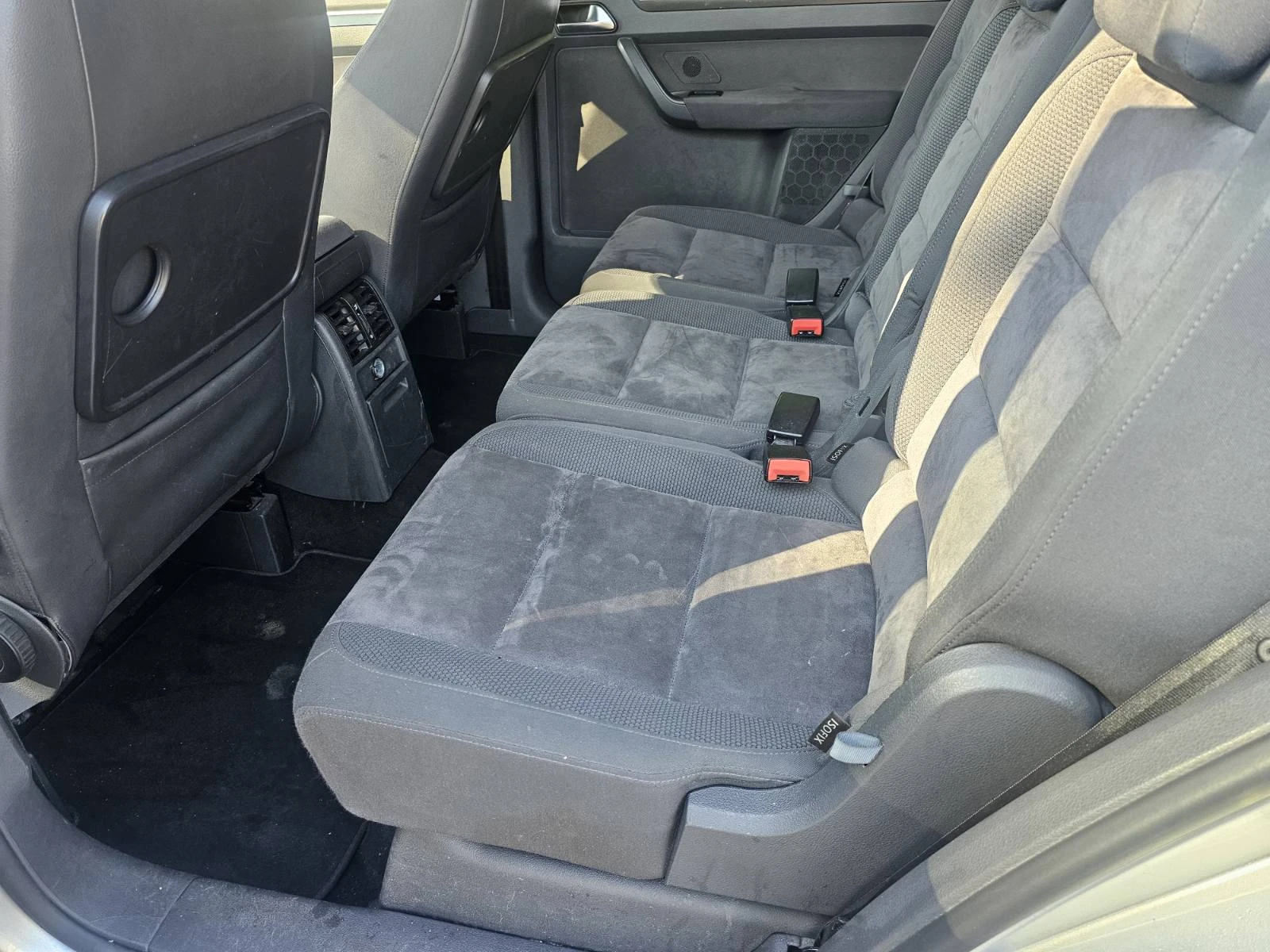 VW Touran 1.4TSI DSG, снимка 10 - Автомобили и джипове - 54665580