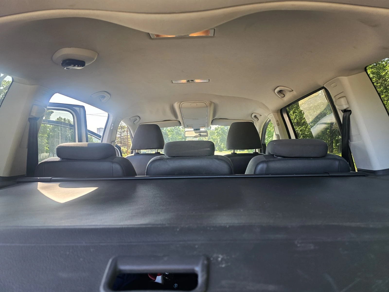 VW Touran 1.4TSI DSG, снимка 6 - Автомобили и джипове - 54665580