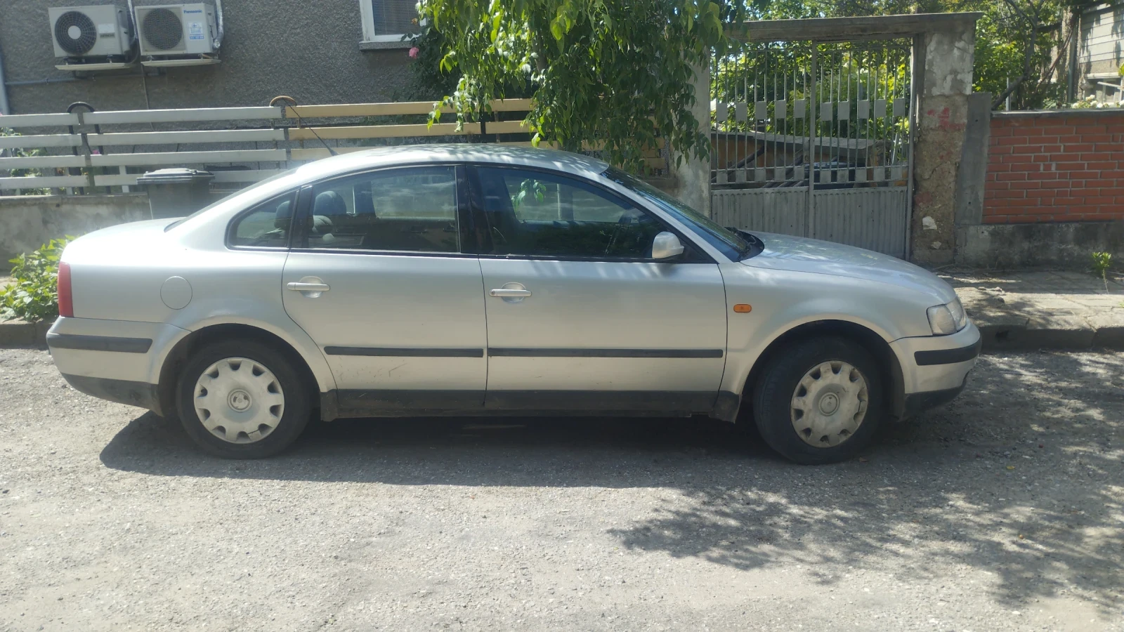 VW Passat, снимка 4 - Автомобили и джипове - 54723528
