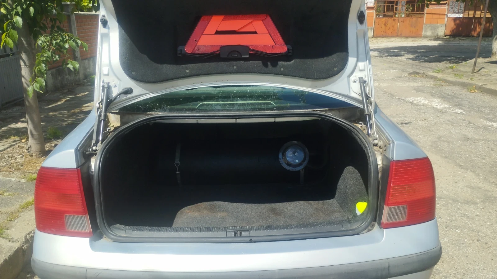 VW Passat, снимка 8 - Автомобили и джипове - 54723528