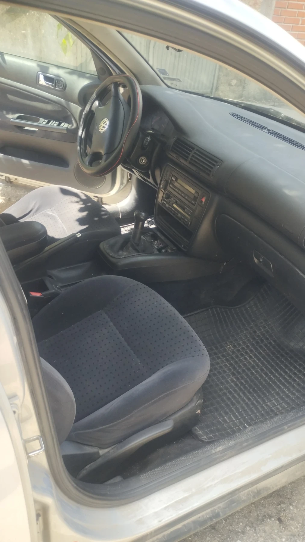 VW Passat, снимка 6 - Автомобили и джипове - 54723528