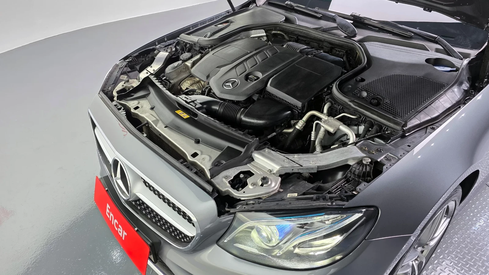 Mercedes-Benz E 220 COUPE/HEAD UP/PANORAMA/360CAM/FULL, снимка 5 - Автомобили и джипове - 55219590
