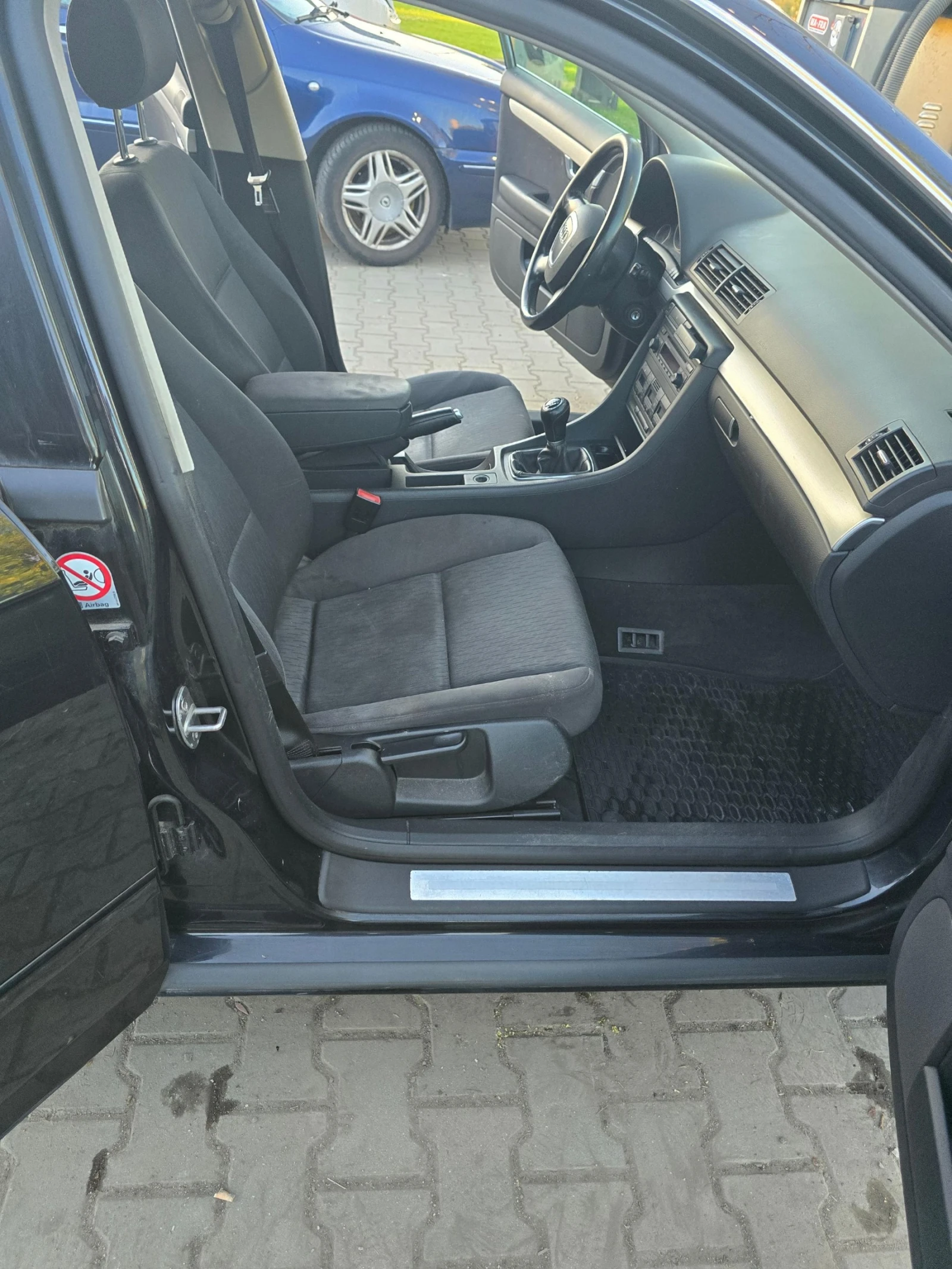 Audi A4 2.0TDI, снимка 13 - Автомобили и джипове - 55974962