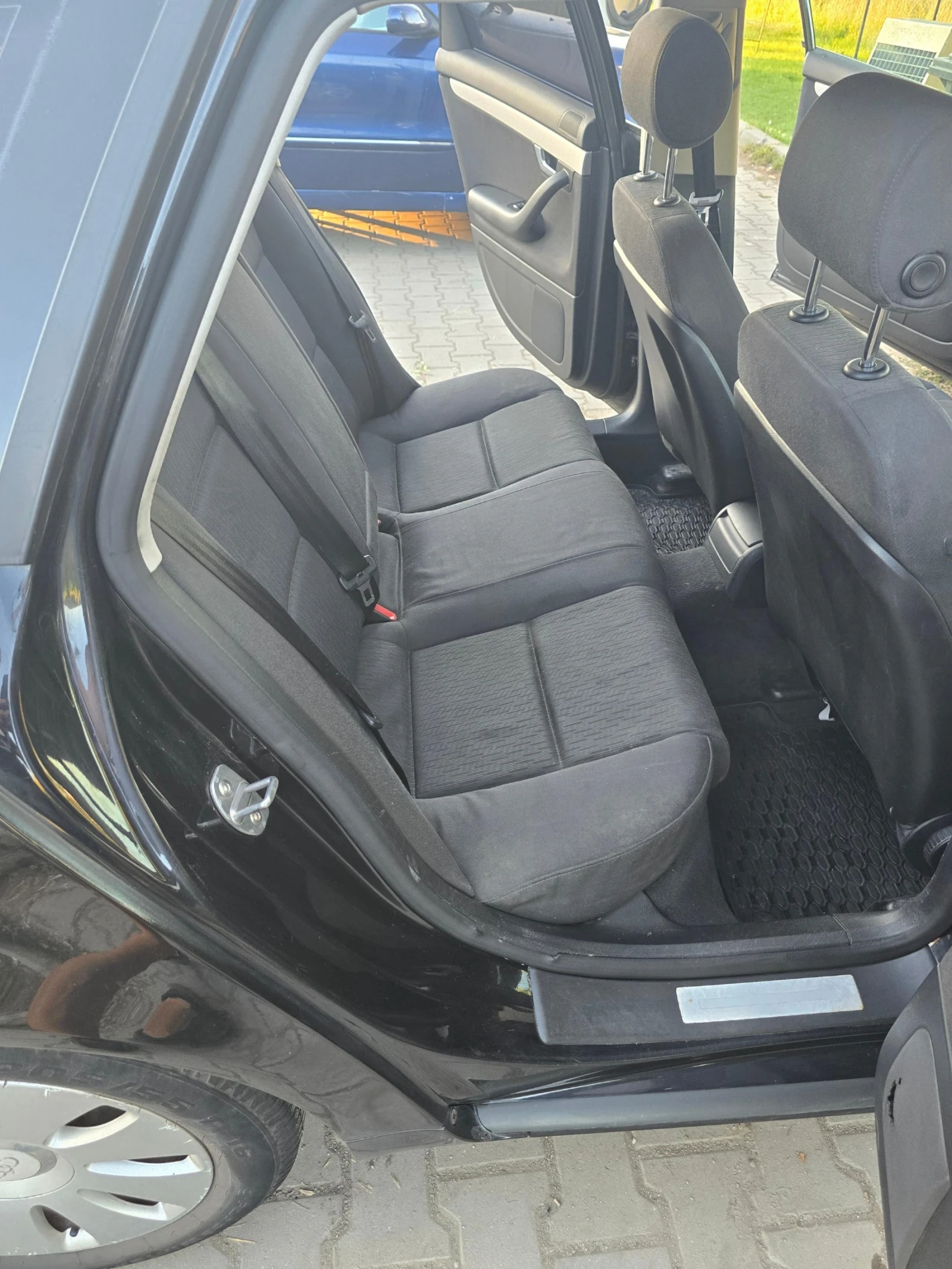Audi A4 2.0TDI, снимка 12 - Автомобили и джипове - 55974962