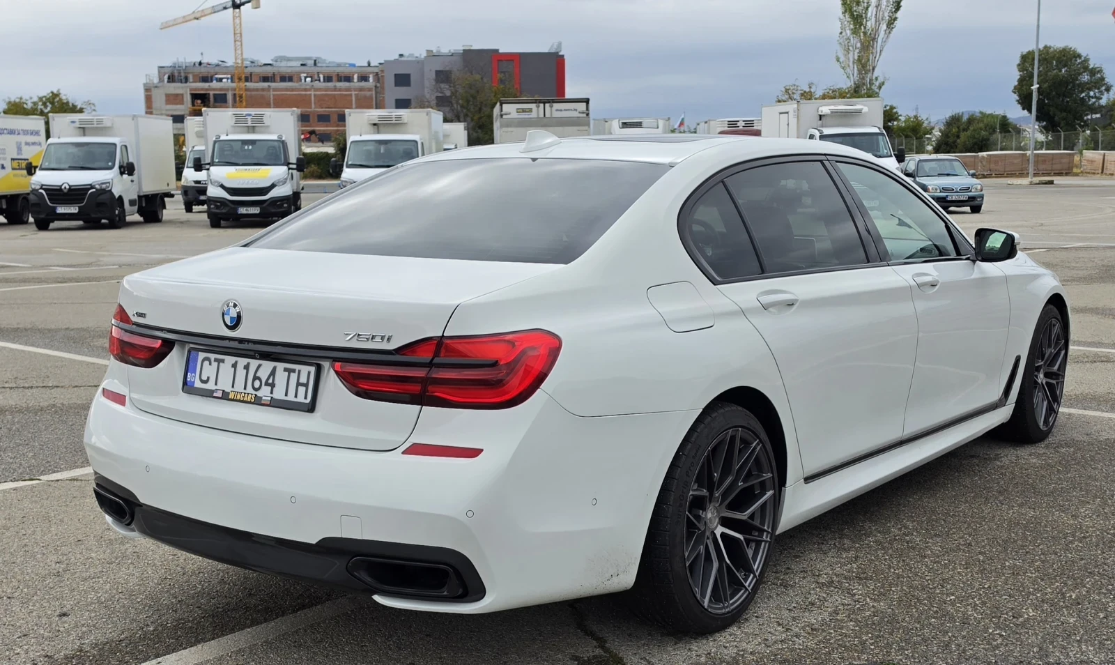 BMW 750 750 Li Xdrive , снимка 4 - Автомобили и джипове - 56464005