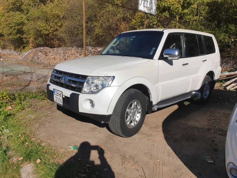 Mitsubishi Pajero, снимка 1 - Автомобили и джипове - 47694762