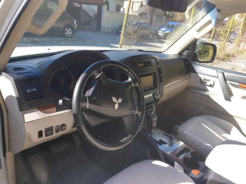 Mitsubishi Pajero, снимка 4 - Автомобили и джипове - 47694762