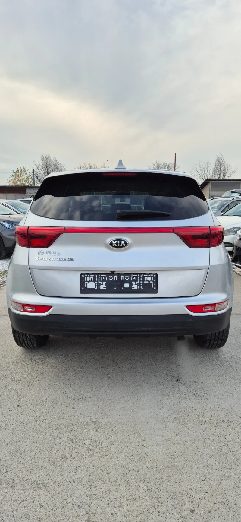 Kia Sportage, снимка 4 - Автомобили и джипове - 52646543