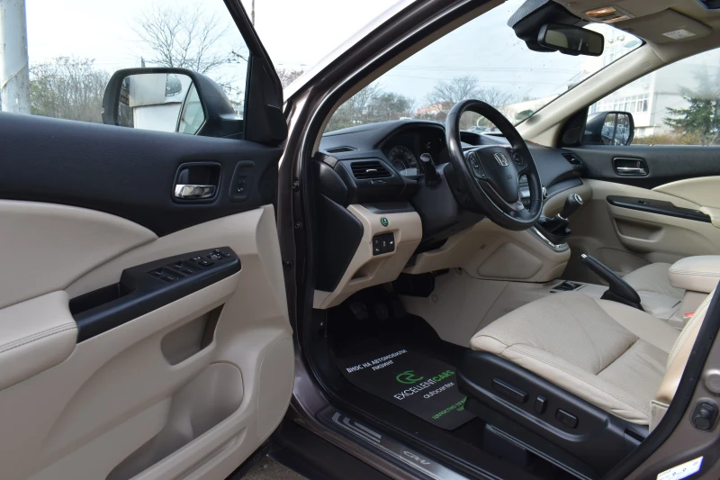 Honda Cr-v 2.2I-DTEC* 4x4* PANORAMA, снимка 9 - Автомобили и джипове - 52846473
