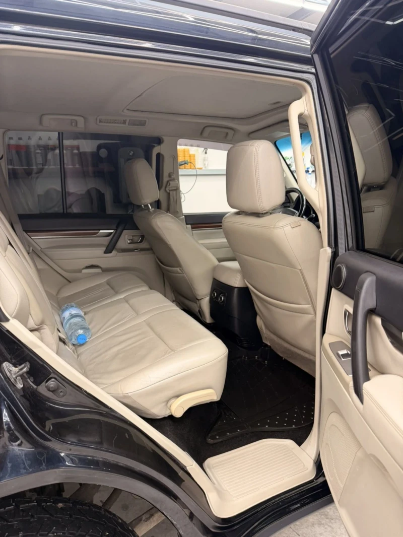 Mitsubishi Pajero, снимка 5 - Автомобили и джипове - 52863164