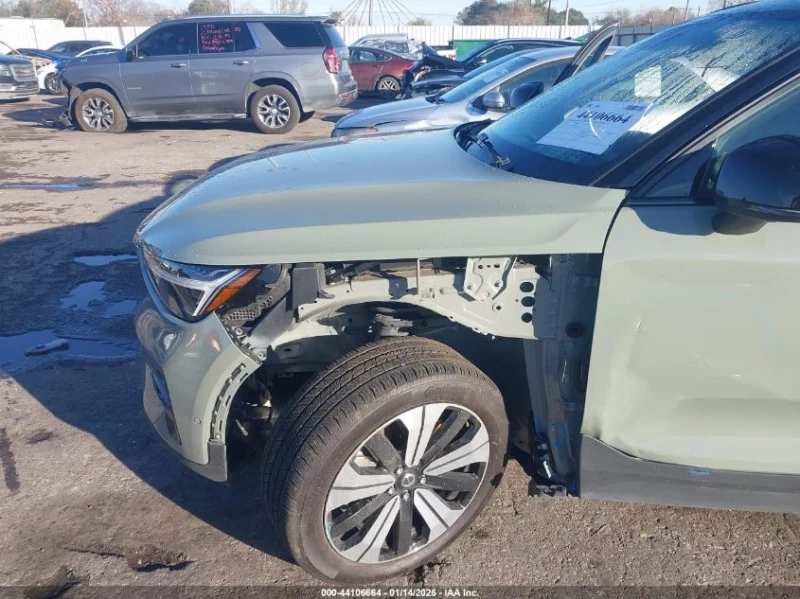 Volvo XC40 Recharge Pure Electric Twin Plus, снимка 6 - Автомобили и джипове - 53502138