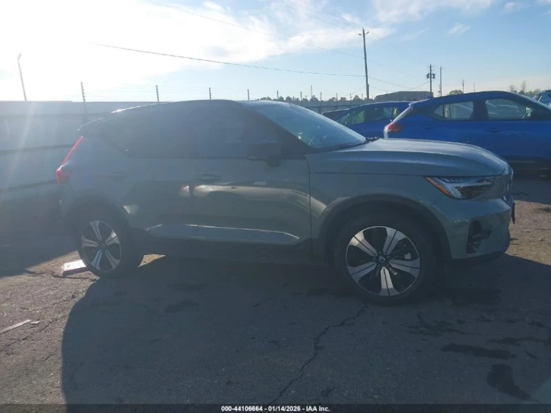 Volvo XC40 Recharge Pure Electric Twin Plus, снимка 13 - Автомобили и джипове - 53502138