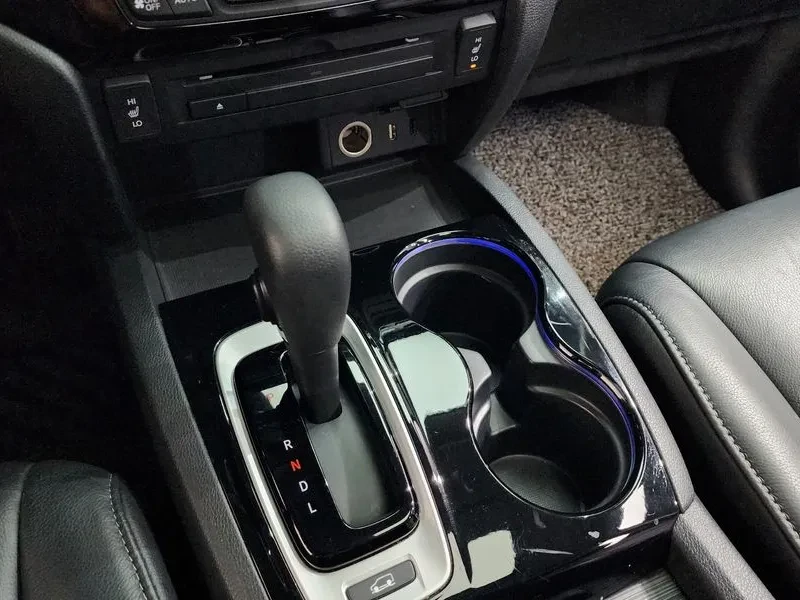 Honda Pilot 3.5, снимка 17 - Автомобили и джипове - 55559299