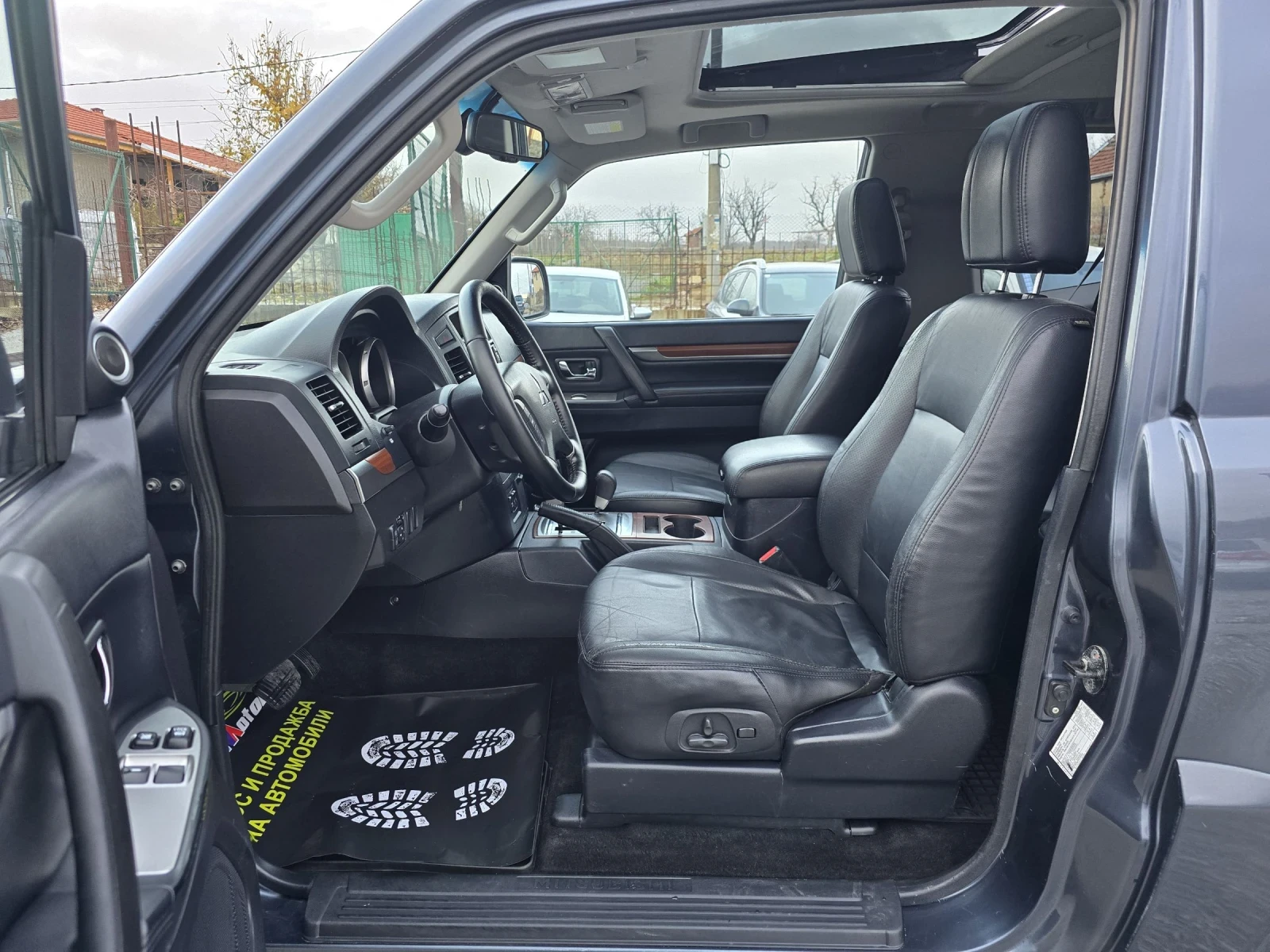 Mitsubishi Pajero 3.2 DID 170 К.С АВТОМАТ / ПАНОРАМА / НАВИ / КАМЕРА - изображение 8