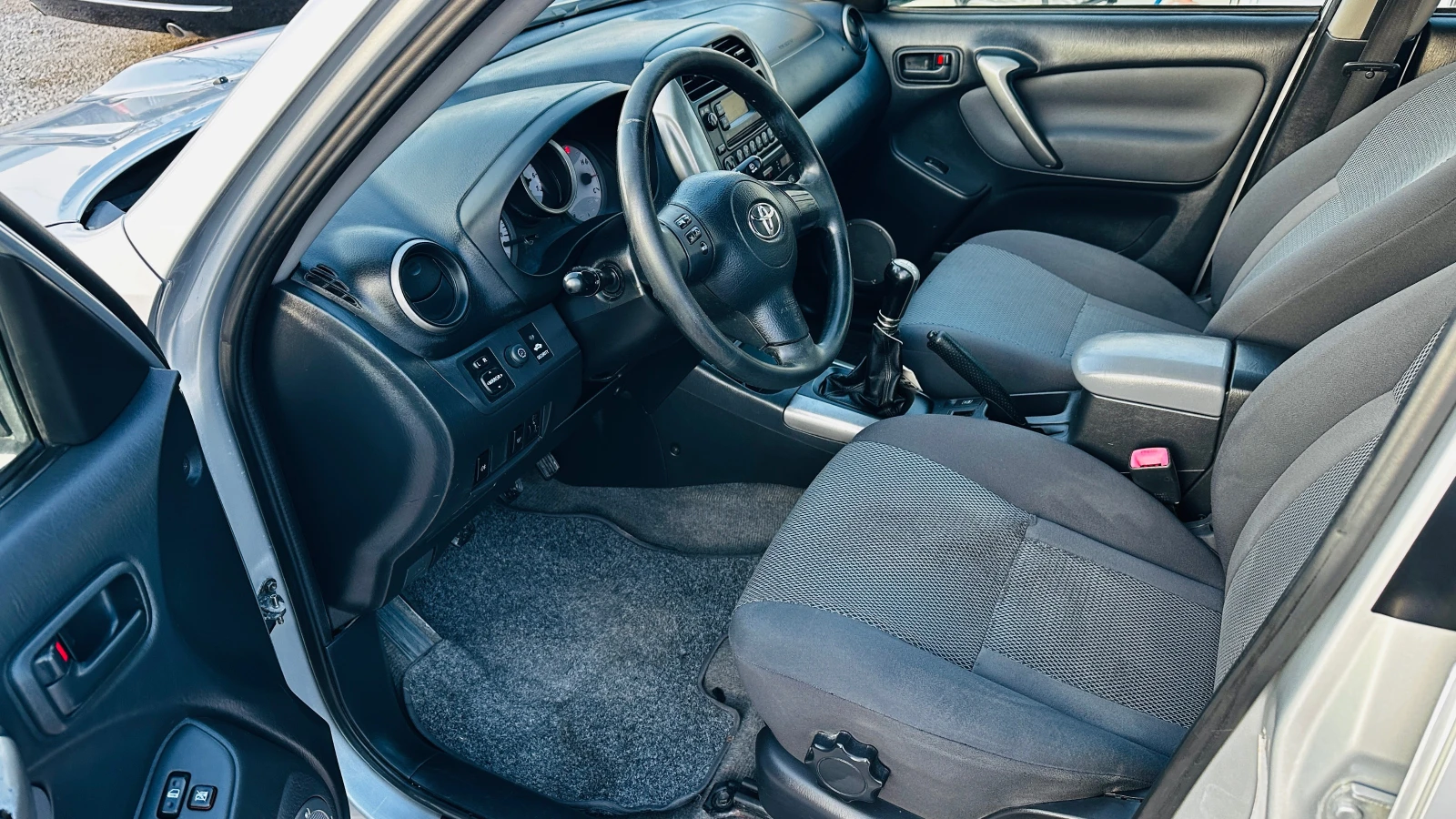 Toyota Rav4 2.0d4d🇮🇹 face lift, снимка 7 - Автомобили и джипове - 53818505