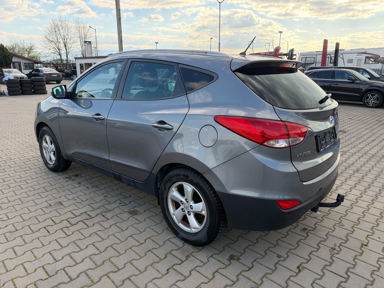 Hyundai IX35 2.0CRDI 4WD KOJA EURO 5, снимка 8 - Автомобили и джипове - 54296189