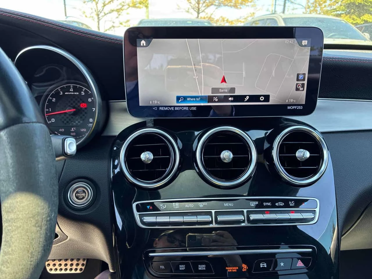 Mercedes-Benz GLC 43 AMG * NIGHT PACKAGE * ПРЕДСТАВИТЕЛСТВО , снимка 9 - Автомобили и джипове - 54743769