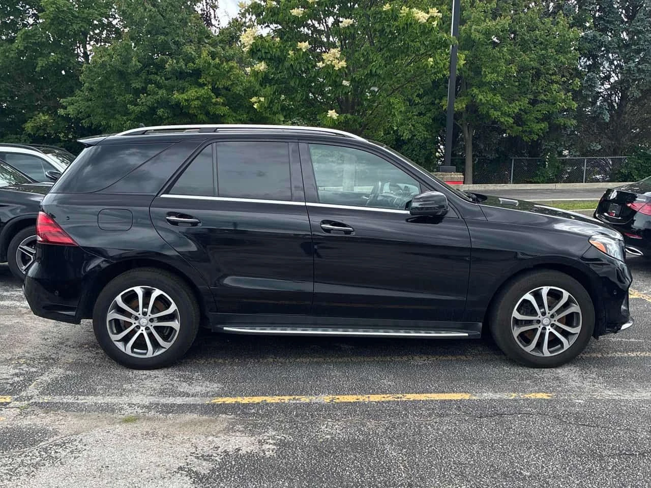 Mercedes-Benz GLE * 350d * CARFAX * БЕЗ ПЪРВОНАЧАЛНА ВНОСКА, снимка 3 - Автомобили и джипове - 54982887
