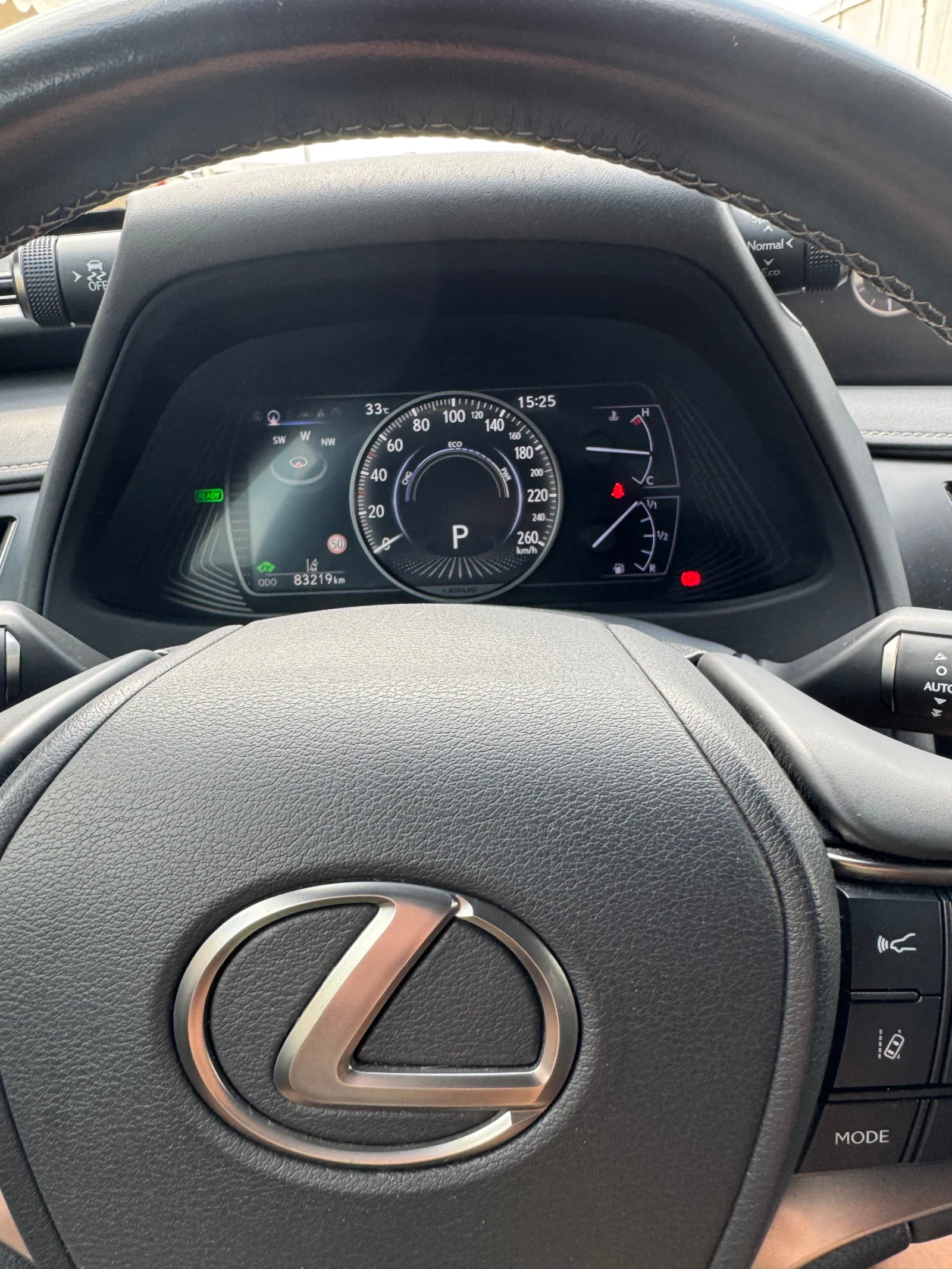Lexus UX 250h 2.0 AWD Executive, снимка 3 - Автомобили и джипове - 55324235