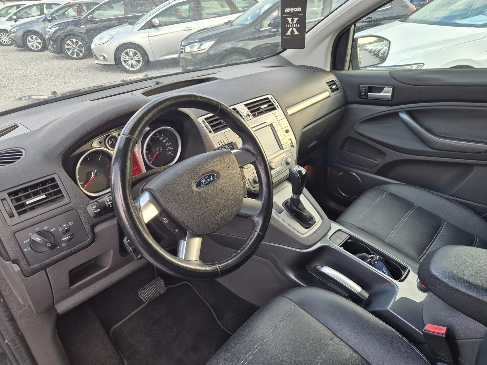 Ford Kuga 2.0 TDCI, снимка 7 - Автомобили и джипове - 55826538