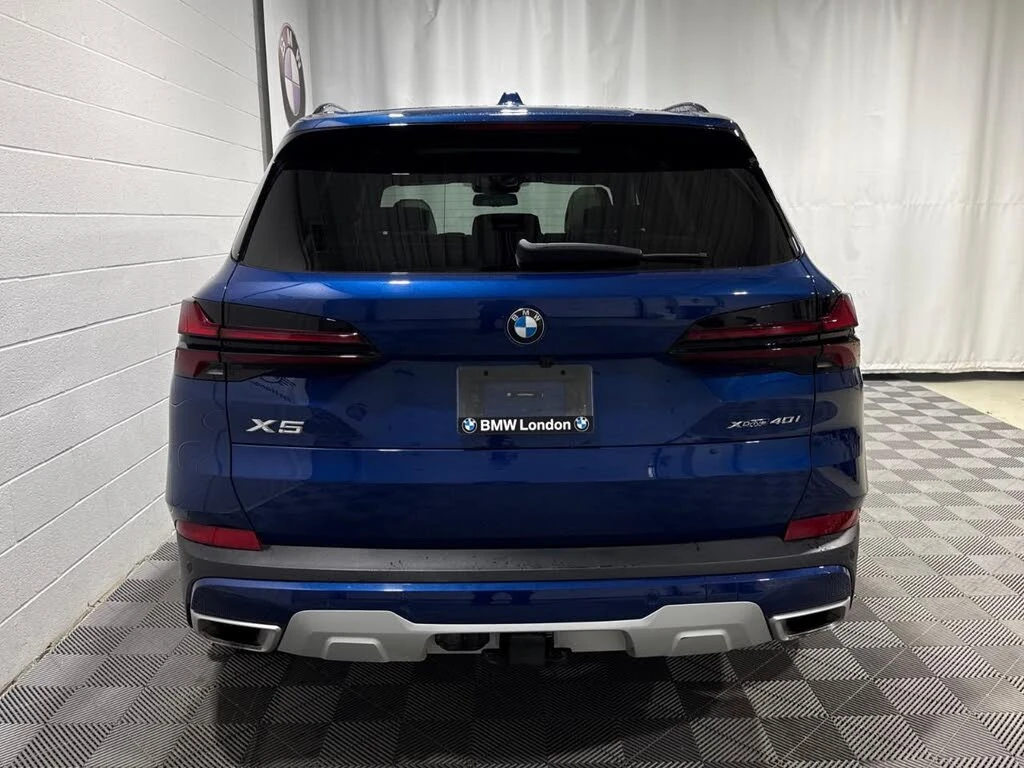 BMW X5 xDrive40i/БЯЛ САЛОН/HK/HUD/ВЪЗДУХ/ОБДУХ/LE MANS/PA, снимка 5 - Автомобили и джипове - 56215188