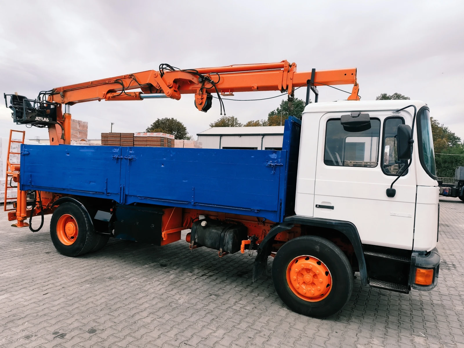 Man 18.272  - изображение 4