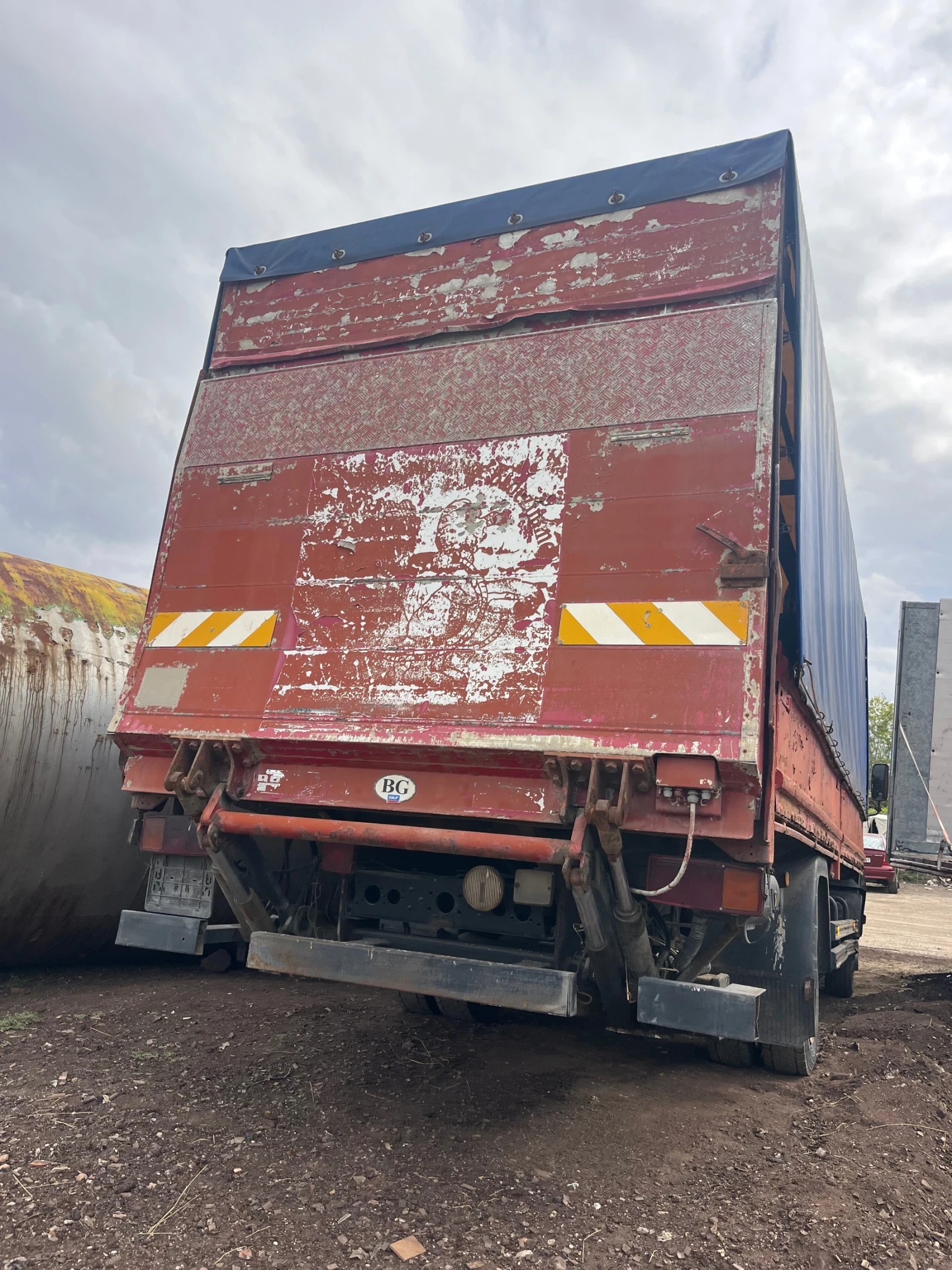 Mercedes-Benz 809 На части, снимка 4 - Камиони - 56235670