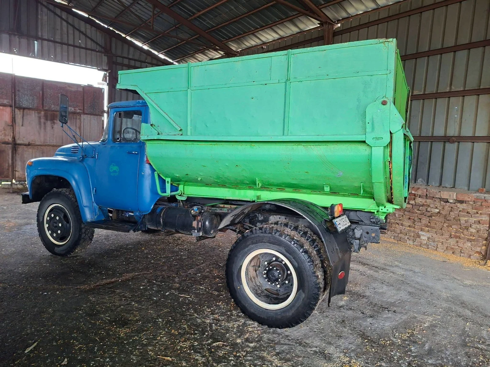 Zil 555 ДАНЪК 54    ГОДИШЕН ПЕРФЕКТЕН, снимка 5 - Камиони - 56660167