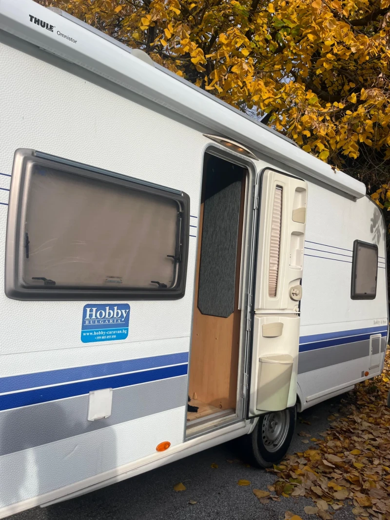 Каравана Hobby De luxe 460, снимка 7 - Каравани и кемпери - 52277428