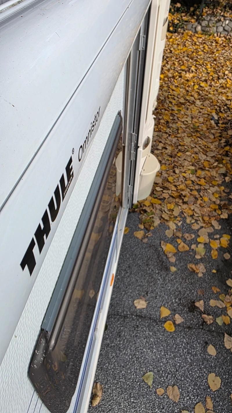 Каравана Hobby De luxe 460, снимка 8 - Каравани и кемпери - 52277428