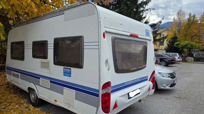 Каравана Hobby De luxe 460, снимка 12 - Каравани и кемпери - 52277428