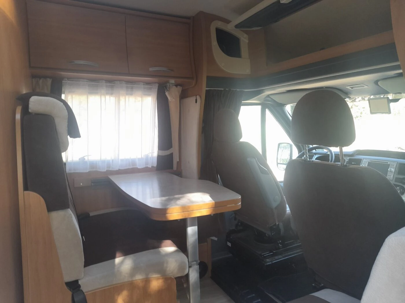 Кемпер Chausson Flash 12 Ford, снимка 7 - Каравани и кемпери - 55293912