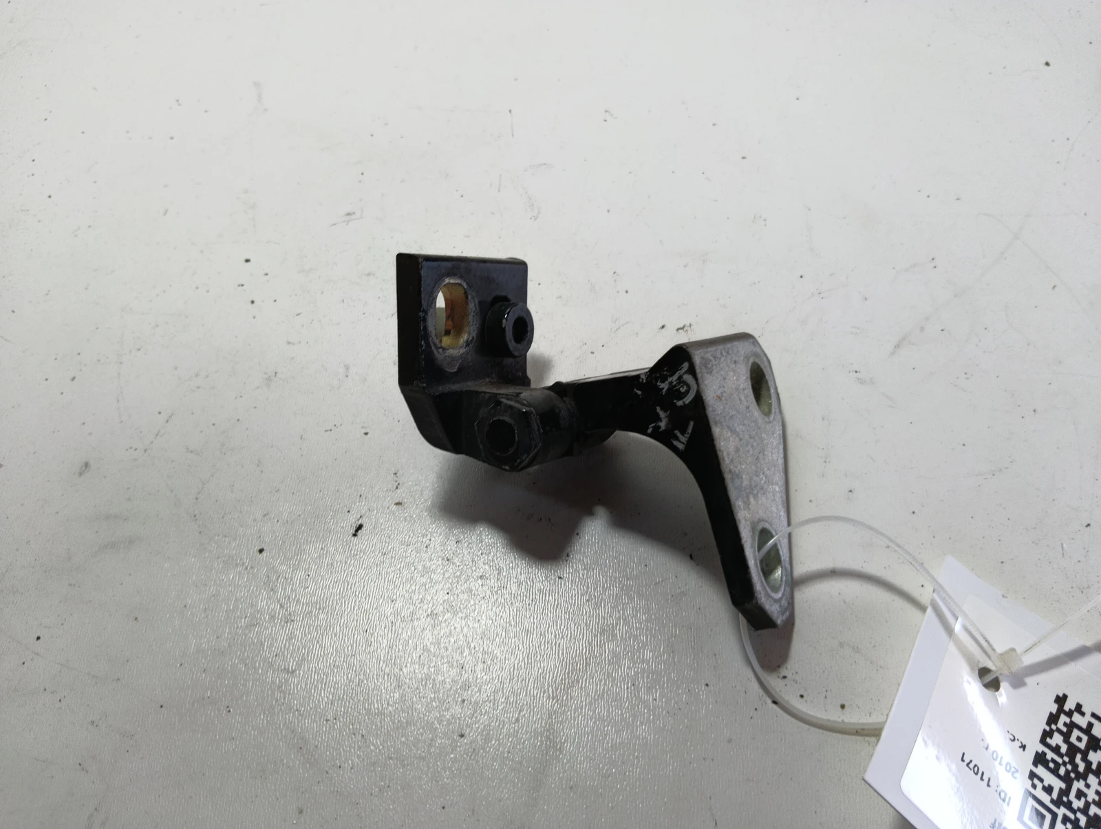 панта предна дясна 1K0831402M VW Golf