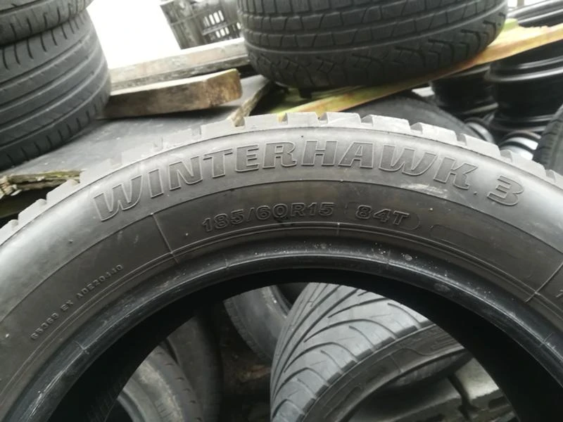 Гуми Зимни 185/60R15, снимка 4 - Гуми и джанти - 20432849