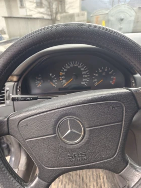 Mercedes-Benz E 280  GAZ 4MATIC, снимка 9