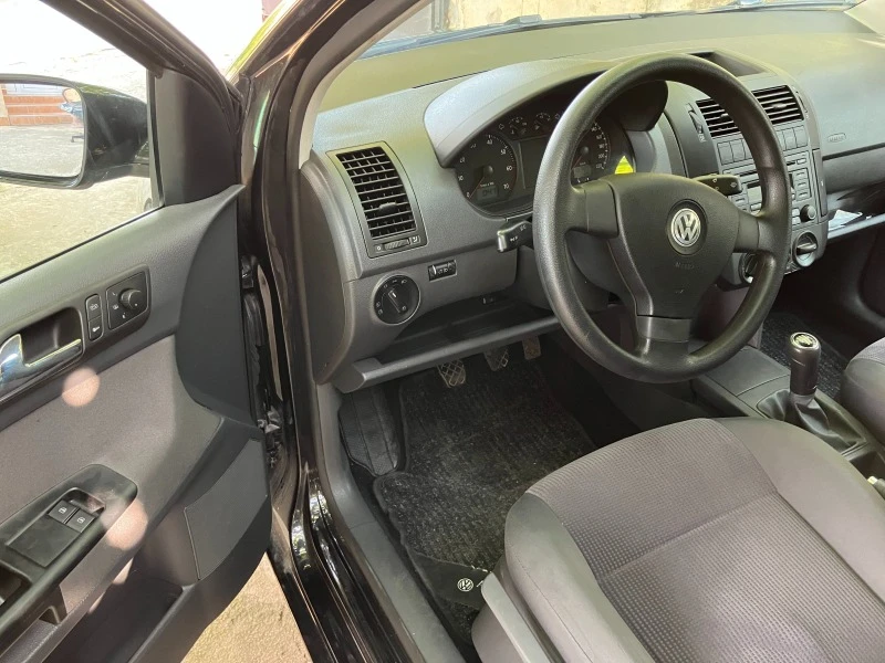 VW Polo, снимка 9 - Автомобили и джипове - 42369035