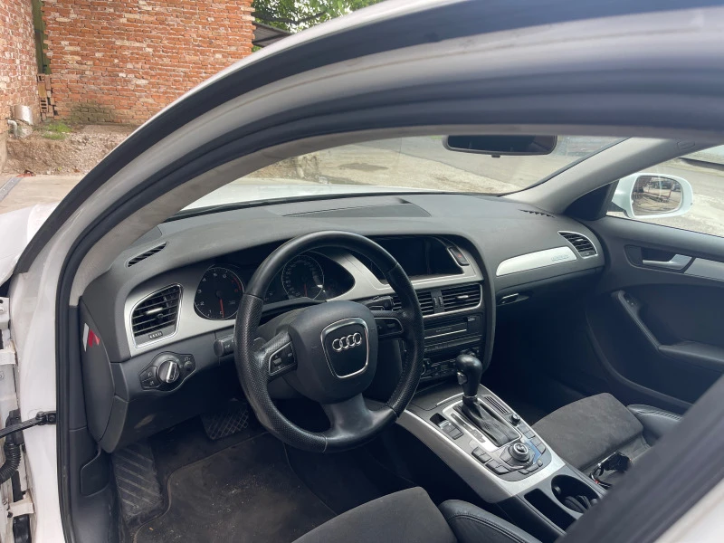 Audi A4 3.2 FSI quattro, снимка 8 - Автомобили и джипове - 47202354