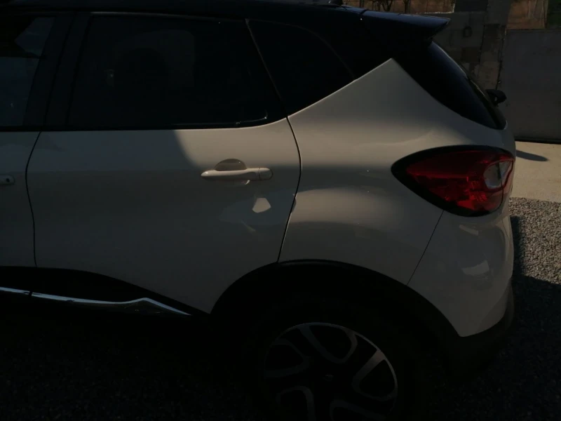 Renault Captur 1.2Tce, снимка 6 - Автомобили и джипове - 47368336