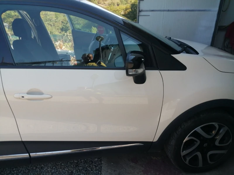 Renault Captur 1.2Tce, снимка 4 - Автомобили и джипове - 47368336