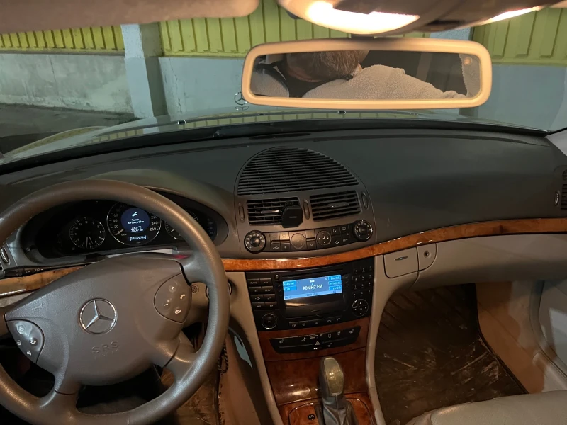 Mercedes-Benz E 320 Elegance - CDI редови, снимка 9 - Автомобили и джипове - 47961519