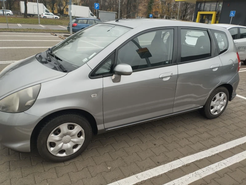 Honda Jazz, снимка 1 - Автомобили и джипове - 47959207